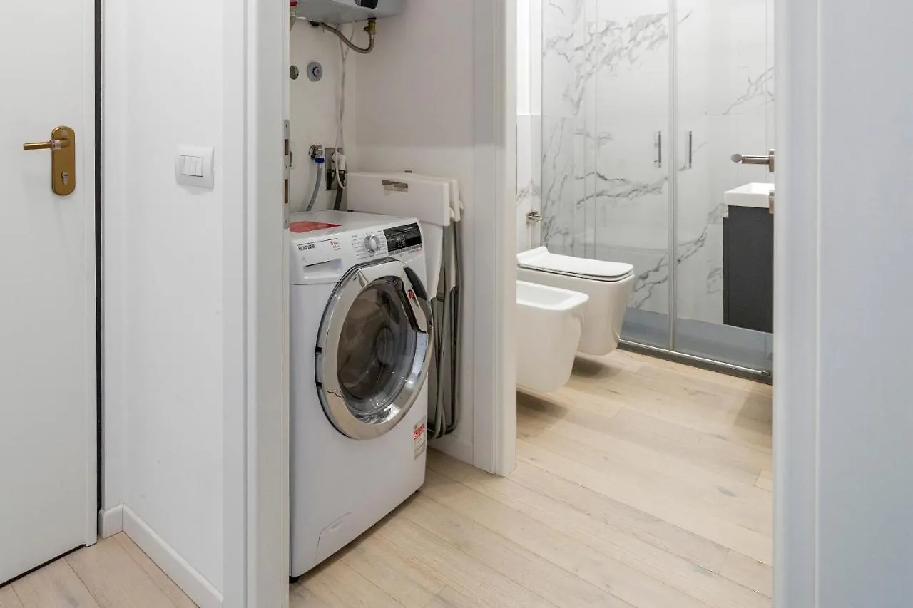 Appartamento Brand New Apts Milano Lima M1 0*,  Italia